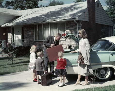 Does Your Wealth Put You Into the Middle Class? | Vintage life, History ...