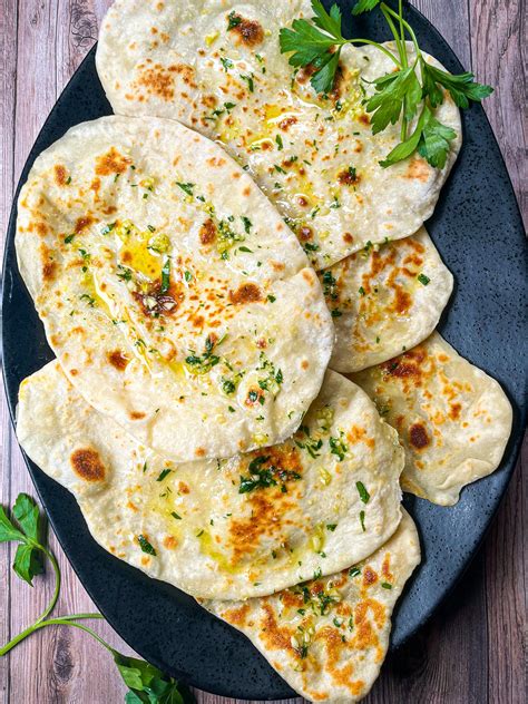 Easiest Garlic Naan Bread - Tastefully Grace