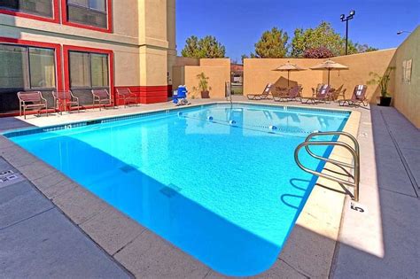 Hampton Inn Fremont Pool Pictures & Reviews - Tripadvisor