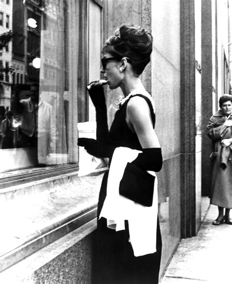 Vintage Photos of Audrey Hepburn in Breakfast at Tiffany’s (1961 ...