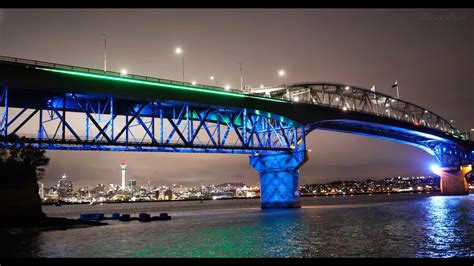 Auckland Harbour Bridge, Vector Lights 2019. - YouTube