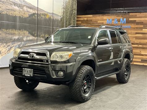 2008 Toyota 4Runner SR5 4X4 / 4.7L V8/LIFTEDw/ BF GOODRICH & TRD WHEEL