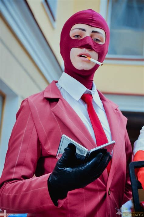 Team Fortress 2 Spy Cosplay