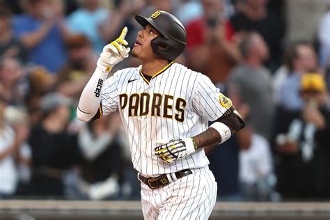 Look: Manny Machado Has 3-Word Suggestion For Padres - The Spun