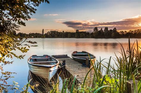 The Cotswold Water Park: A break for nature lovers and thrill seekers ...