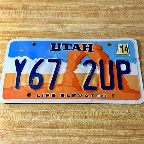 Utah Life Elevated Arches License Plate Y67 2UP | Utah life elevated ...