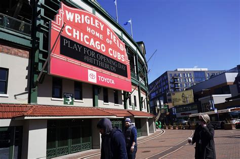 Chicago Cubs on trial over wheelchair access at Wrigley Field ...