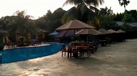 Swimmingpool hotel kristal Jakarta,in the morning - YouTube