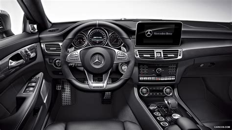 2015 Mercedes-Benz CLS 63 AMG Shooting Brake - Interior | Caricos