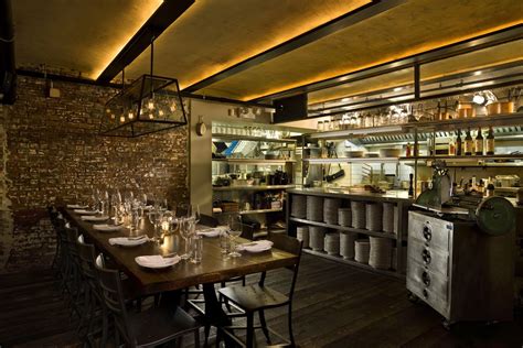 Pin by Asier Mateo on LT- LIGHTING TREATMENTS | Book candle, Restaurant ...