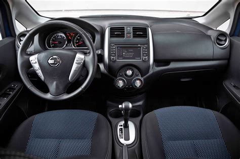 Nissan Versa | placervial.com