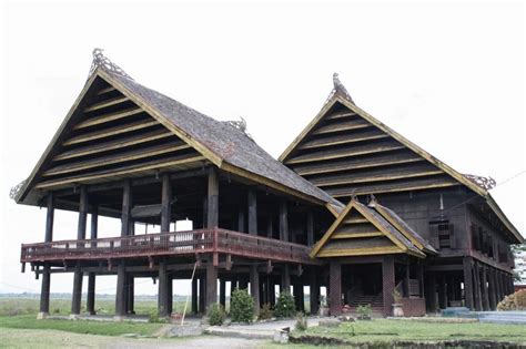 Bangunan Rumah Adat Di Sulawesi Selatan - UnBrick.ID