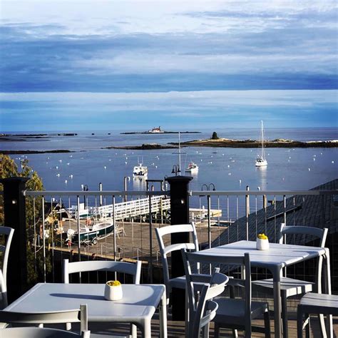 KITTERY, MAINE RESTAURANTS, BREWERIES + OUTDOOR DINING