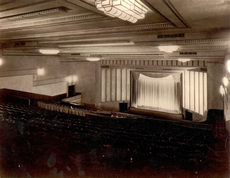 The Astor Theatre, Melbourne, AU. 1936 interior shot | Seating plan, Astor, Art deco architecture