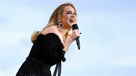 Adele Announces End Of 'Weekends With Adele' Residency | 1071 KISS FM