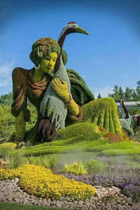 Sculpture in the Montreal Botanical Garden in Quebec, Canada. | In ...