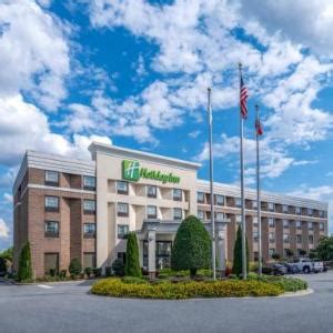 Hotels near Greensboro Coliseum Complex, NC | ConcertHotels.com