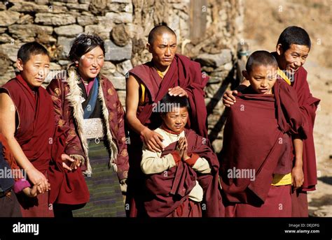 nepal, himalaya, people, village, asia, tourism, nepalese, person, rural Stock Photo - Alamy