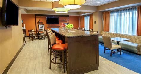 Hampton Inn Metairie from $65. Metairie Hotel Deals & Reviews - KAYAK