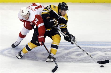 Bruins Take 45 Shots In 5-2 Win Over Red Wings | WBUR News