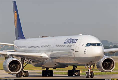 D-AIHK - Lufthansa Airbus A340-600 at Frankfurt | Photo ID 1271394 ...