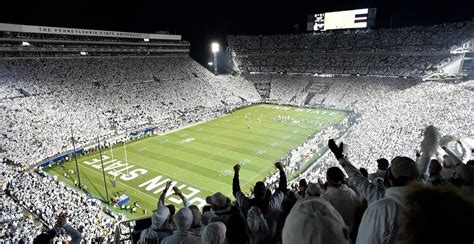 College Football's top 10 stadiums by fan atmosphere