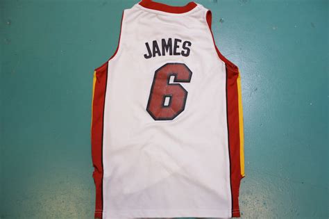 Lebron James Miami Heat #6 White Jersey Youth Size – thefuzzyfelt