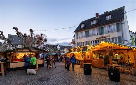 A Christmas market river cruise on the Rhine