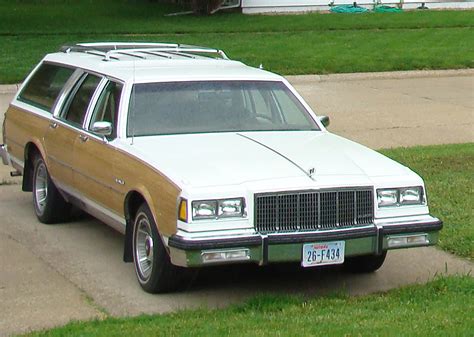 1990 Buick In Rain | Station Wagon Forums