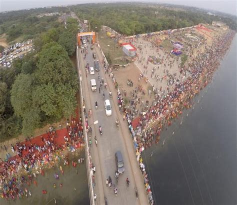 Aerial Pic of people giving Arghya on Chhat Pujan at the biggest Ghat ...