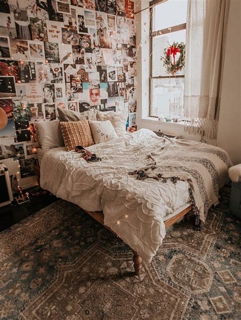 21 Aesthetic Bedroom Ideas - Best Aesthetic Bedroom Decor Photos