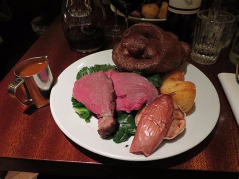 sunday roast hawksmoor seven dials