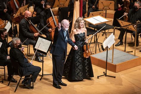 Review: John Williams, at 90 and with a new violin concerto, is ...