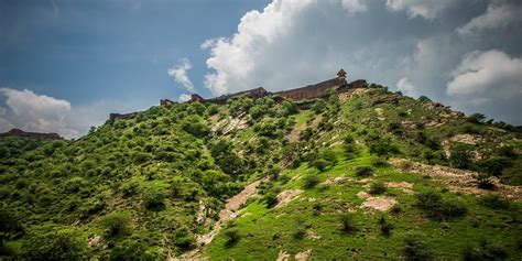 Sujangarh Fort: Walk Back In Time To Experience The Grandeur - TripXL