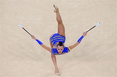 Russia continue golden streak in rhythmic gymnastics - Olympic News