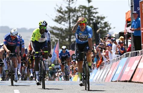 Tour Down Under: A third win for Sam Welsford on stage 4 | Cyclingnews