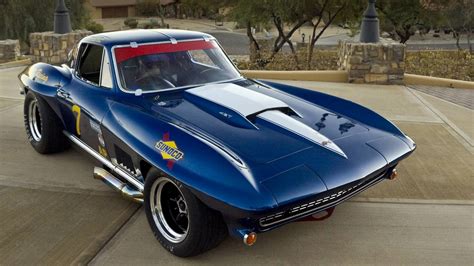 1967 Corvette Stingray Wallpaper