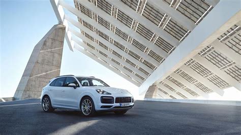 New Cayenne now available as a plug-in hybrid - Porsche Newsroom