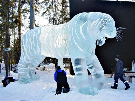 C1S2ZVVWIAAujIs.jpg (922×692) | Ice sculptures, Snow art, Snow sculptures