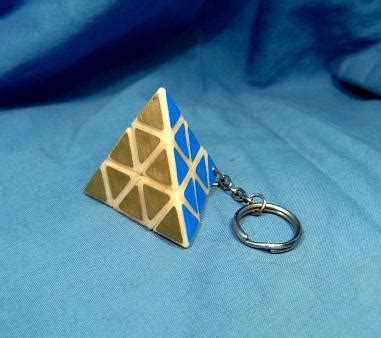 014 Pyraminx Keychain