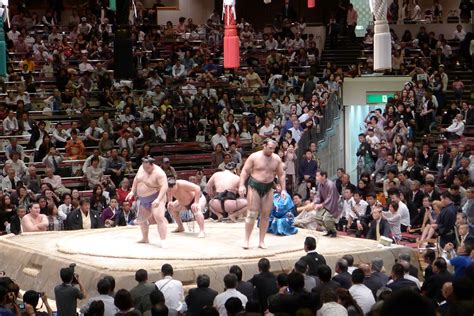 Top ranked Sumo wrestlers' ring-entering ceremony／三役そろい踏み | Flickr