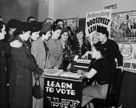 Women-Learning-How-to-Vote – Pop Chassid