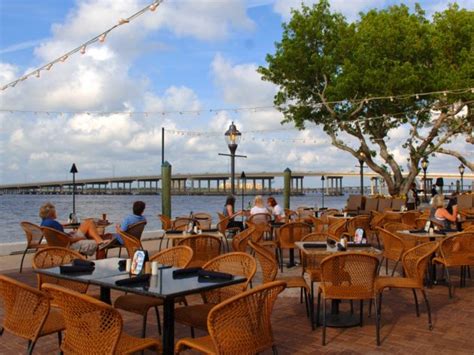 Top 10 Dockside Bars in Sarasota-Manatee