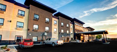 Home Inn & Suites Yorkton | d3h Hotels