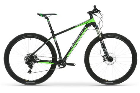 Boardman debuts new mid-range mountain bikes together with Halfords ...