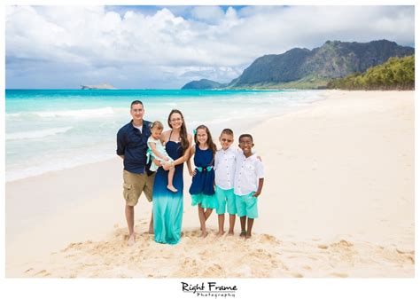 Hawaii Family Pictures at the Beach | Oahu Family Photographer in Honolulu