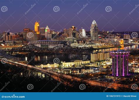 View of the Cincinnati Skyline at Night Stock Photo - Image of architecture, metro: 106731972