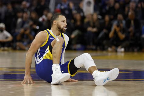 Steph Curry to miss multiple weeks with leg injury - 750 The Game