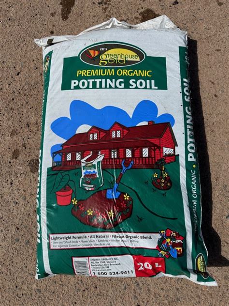 Premium Organic Potting Soil - Kool Breeze Farms