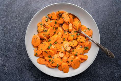 Simple Steamed Carrots With Butter Recipe